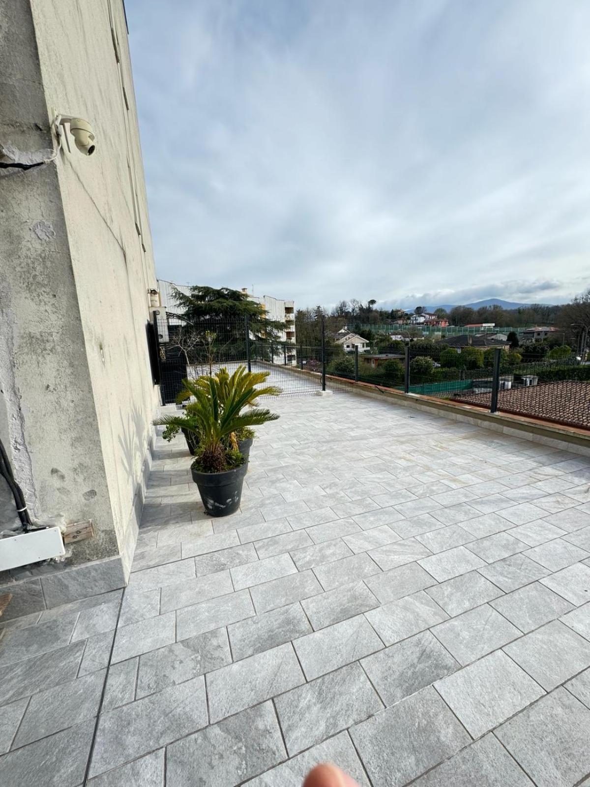 Favoloso Con Terrazzo Фрозиноне Экстерьер фото